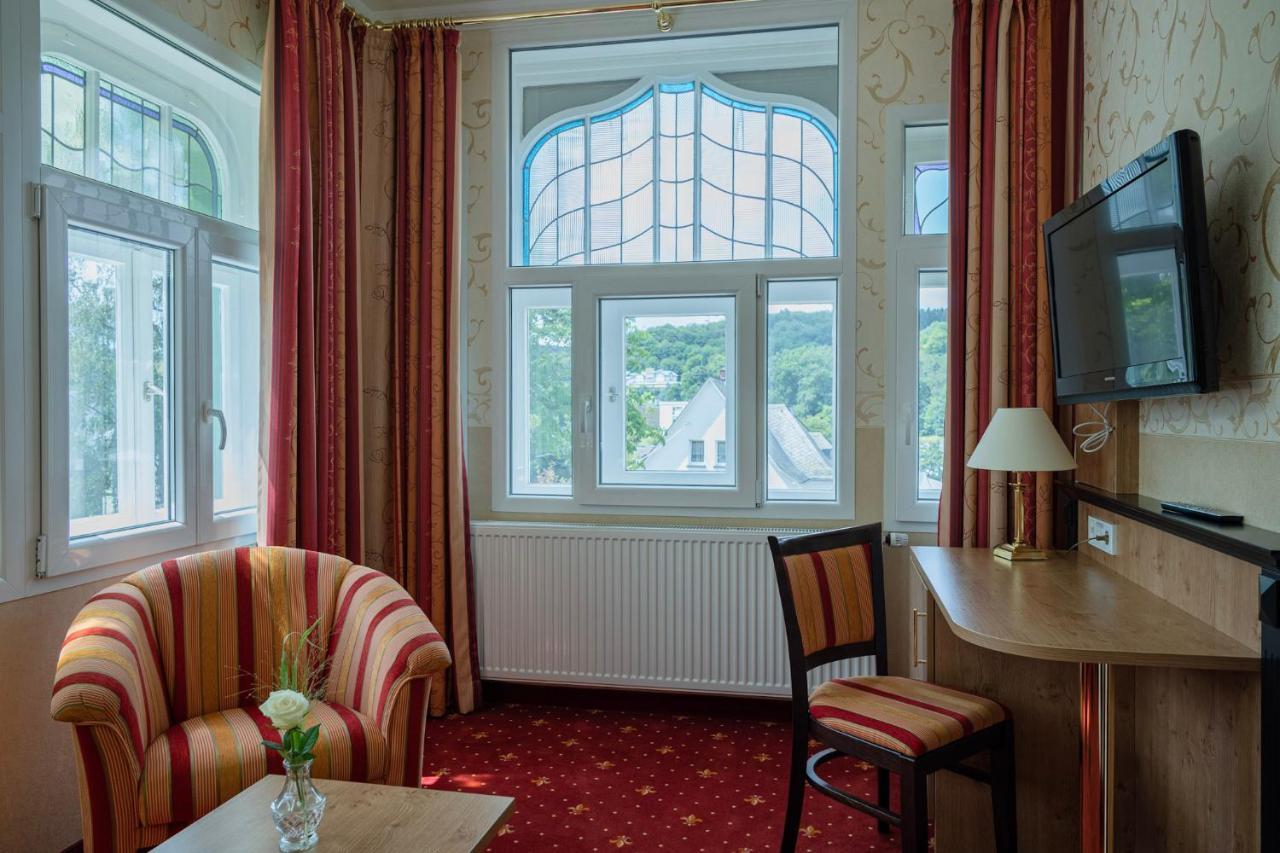 Alte Landratsvilla Hotel Bender Westerburg  Exterior foto