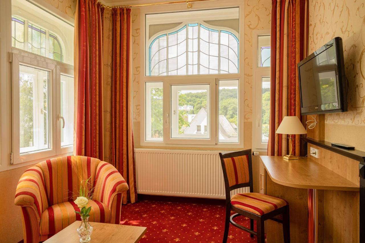 Alte Landratsvilla Hotel Bender Westerburg  Exterior foto